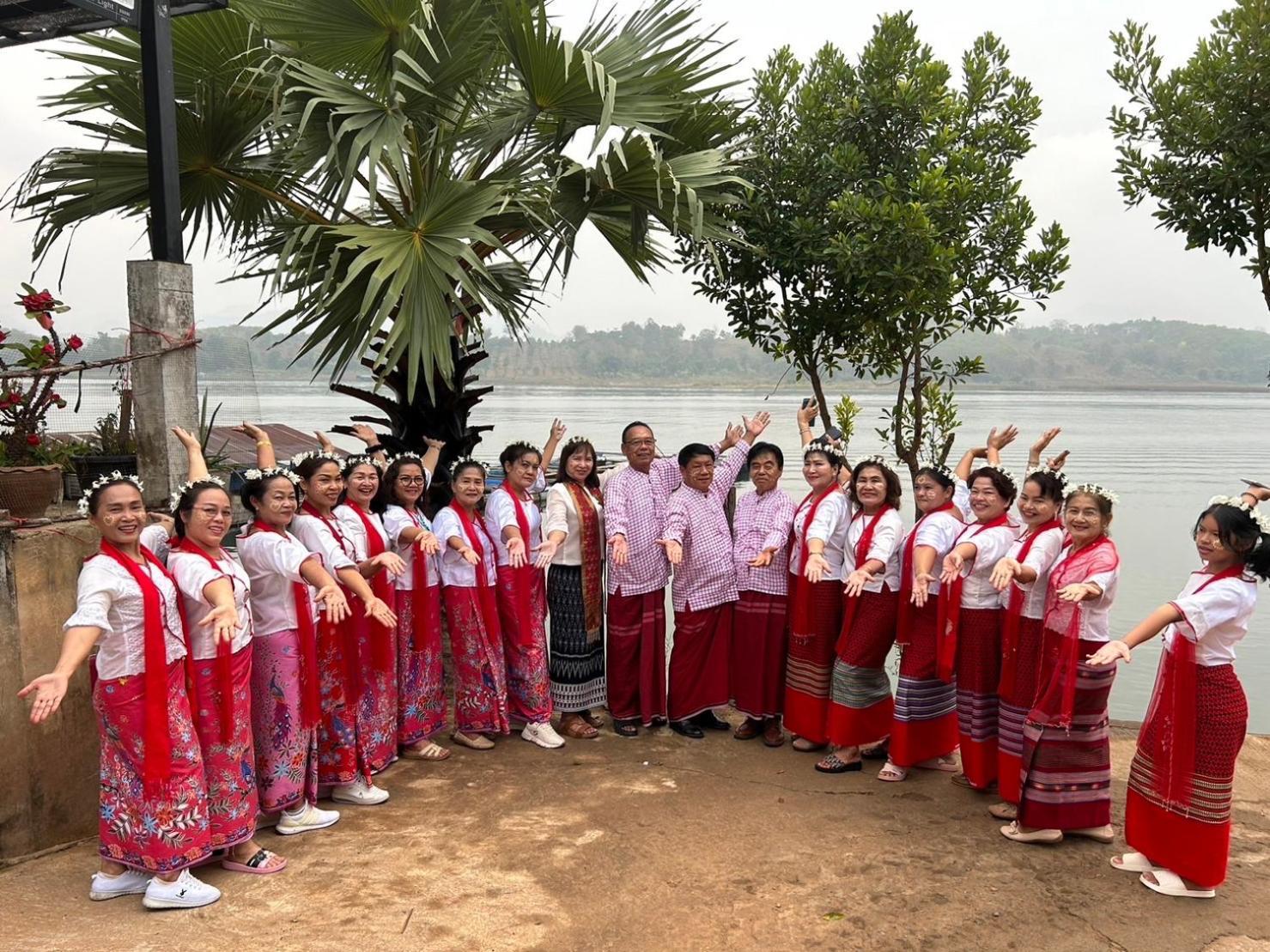 Baan Dongsak River View サンクラブリー エクステリア 写真